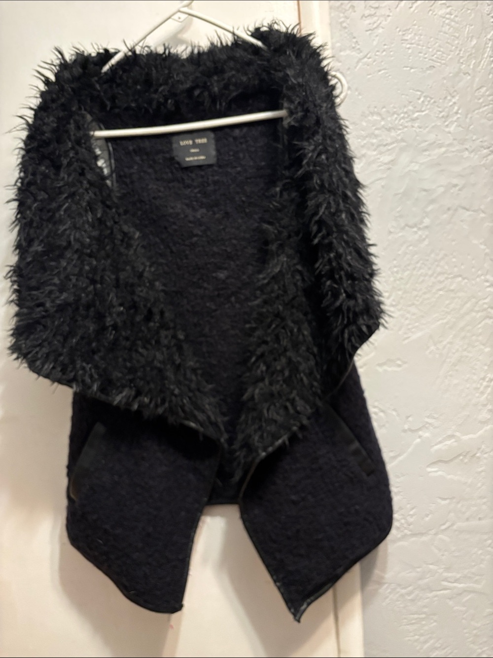 Love Tree Black Faux-Fur Trim Vest